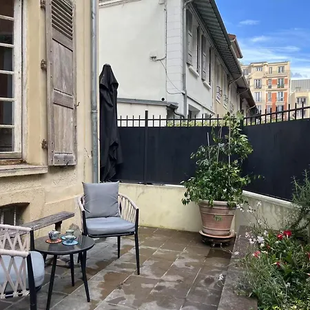 Апартаменты Maison De Charme Dans Voie Privee Et Securisee